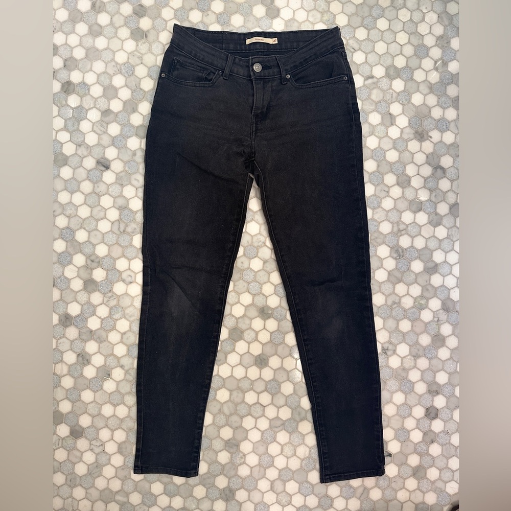 Levi’s 711 Skinny Jeans